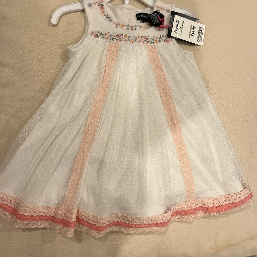 12 months, baby girl stress